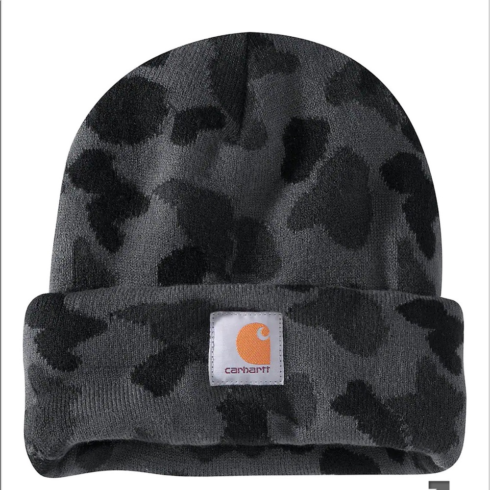 SOLD !!!! CARHARTT  CAMO BINIE